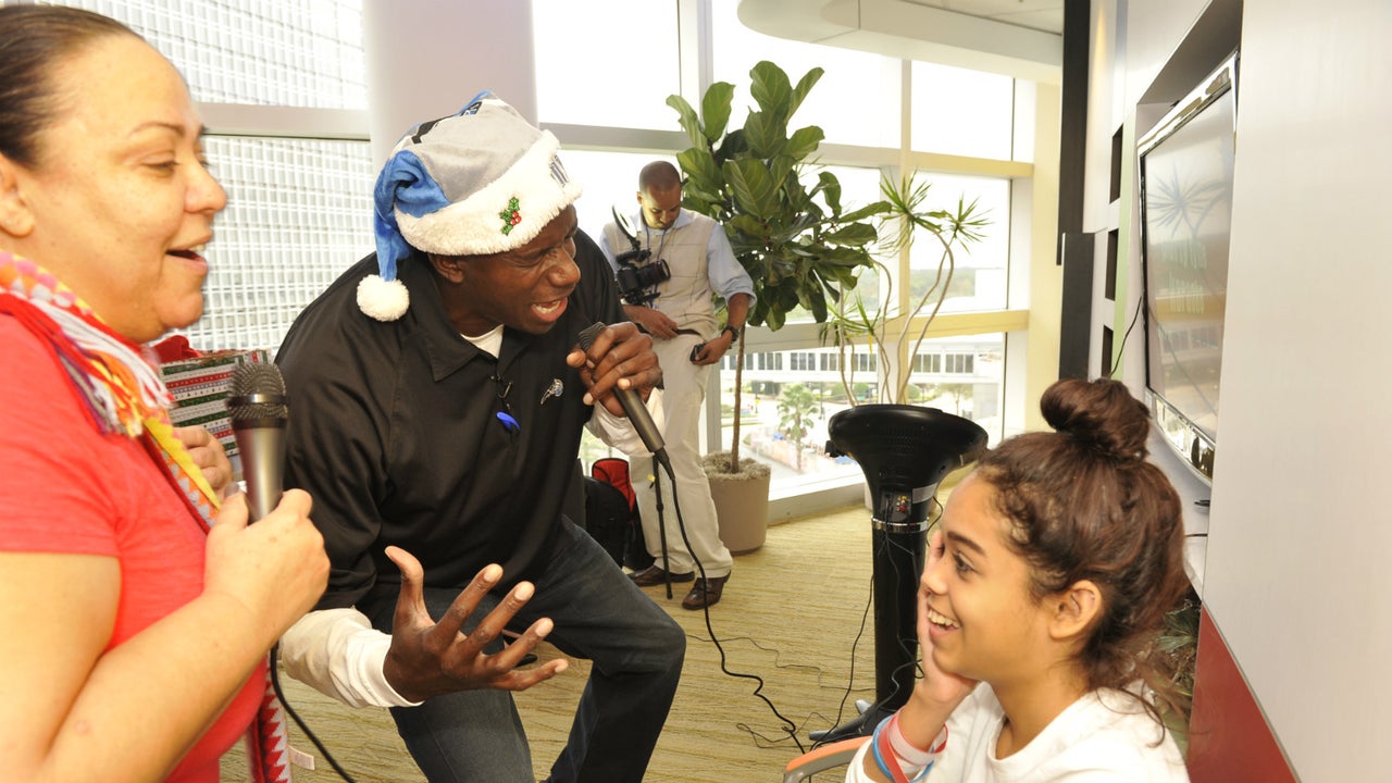 Magic deliver big smiles to kids at Florida Hospital for Children
